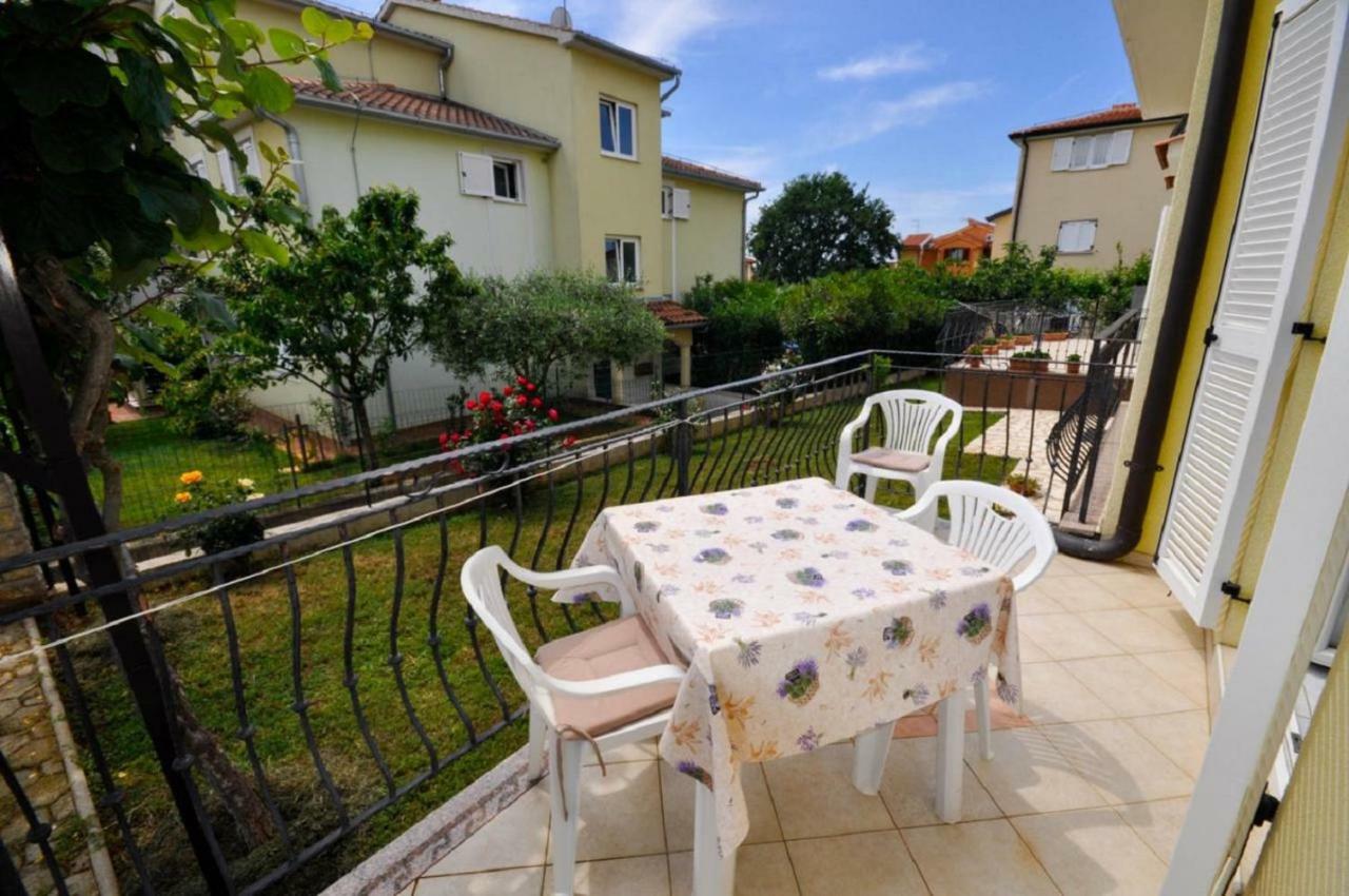 Ana M Apartments Новиград Екстериор снимка