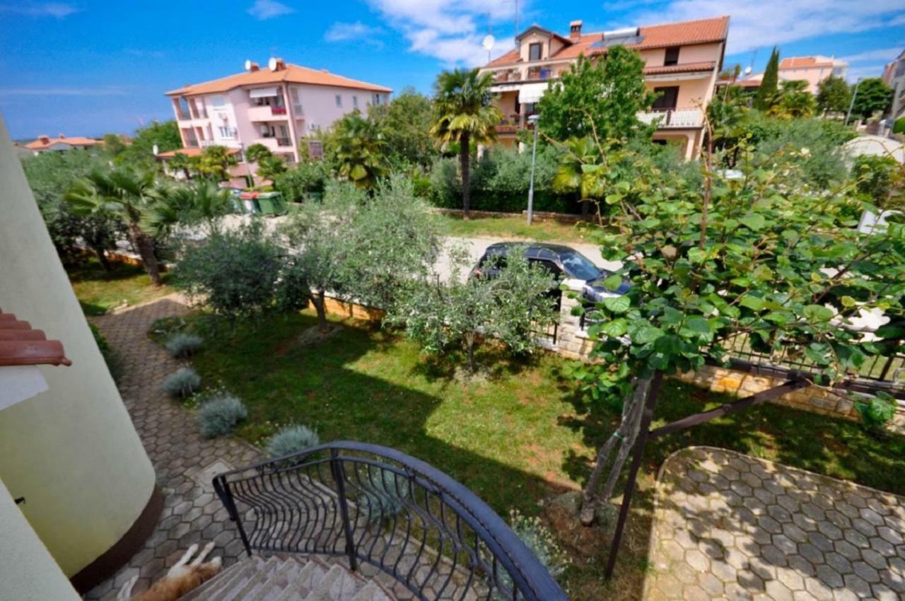 Ana M Apartments Новиград Екстериор снимка