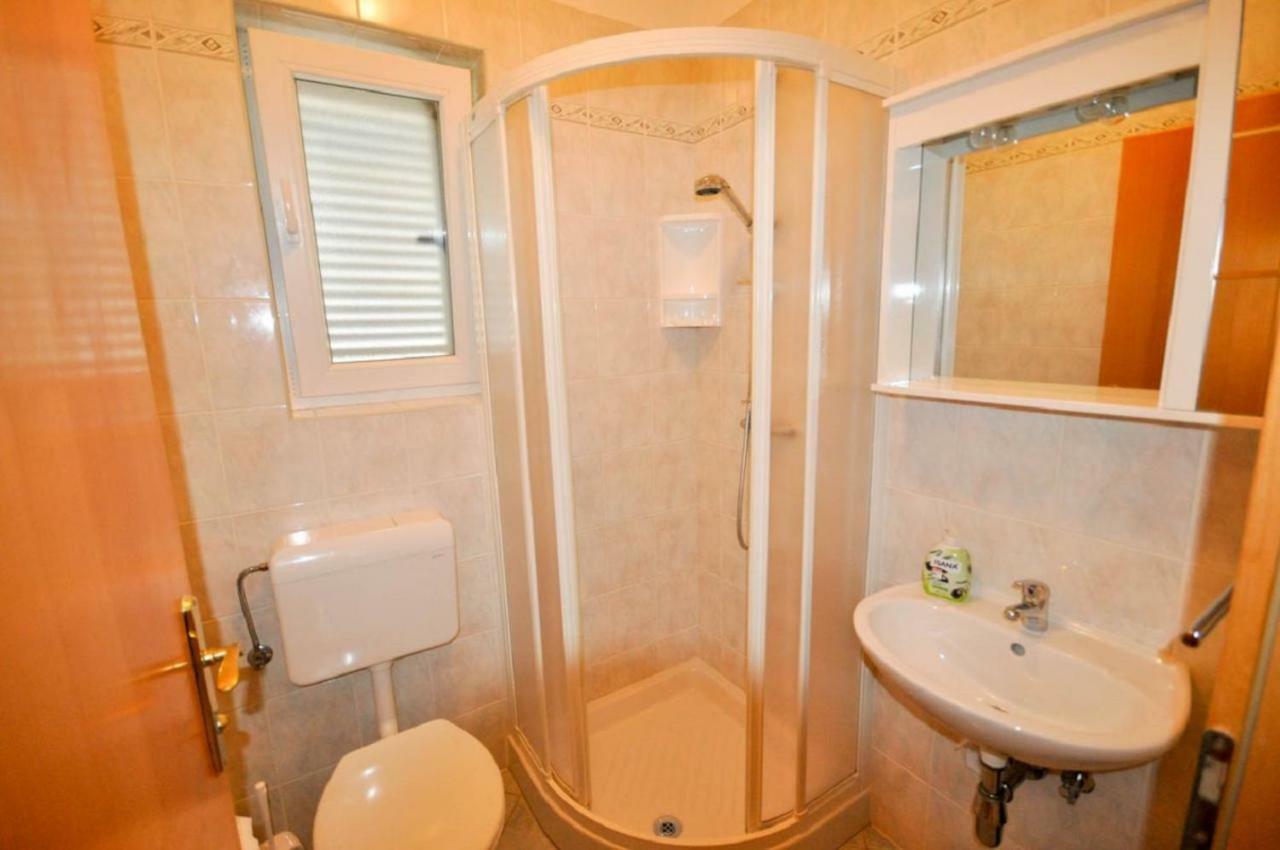 Ana M Apartments Новиград Екстериор снимка