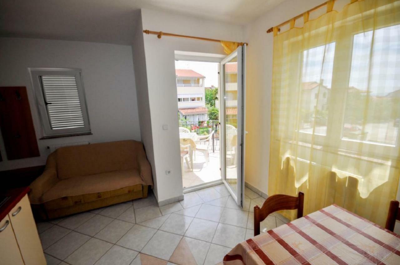 Ana M Apartments Новиград Екстериор снимка